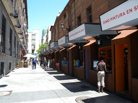 Calle Postigo de San Martin - Madrid